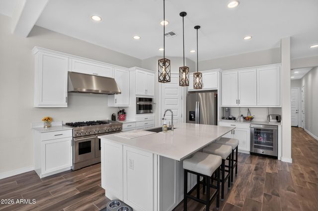 3228 E SADDLETREE Way, San Tan Valley, AZ 85140