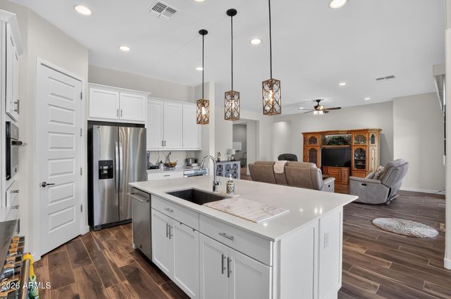 3228 E SADDLETREE Way, San Tan Valley, AZ 85140