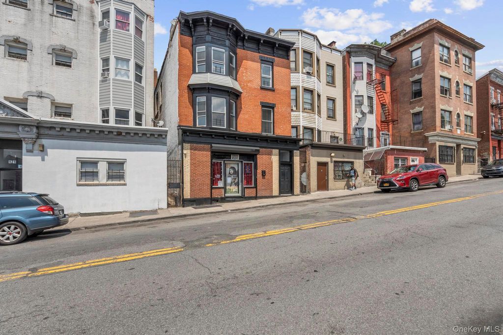 123 Elm Street, Yonkers, NY 10701 — photo 2
