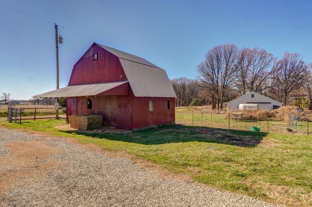 1017 Bright Priairie Road, Seymour, MO 65746