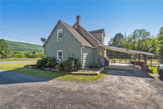 331 East Lizard Creek Road, East Penn Twp, PA 18235