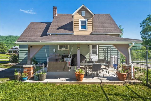331 East Lizard Creek Road, East Penn Twp, PA 18235