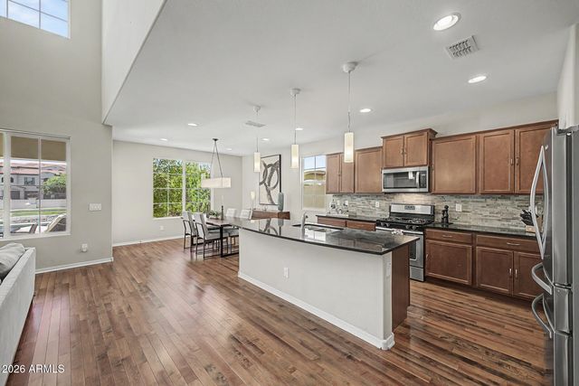 3200 S WATERFRONT Drive, Chandler, AZ 85248