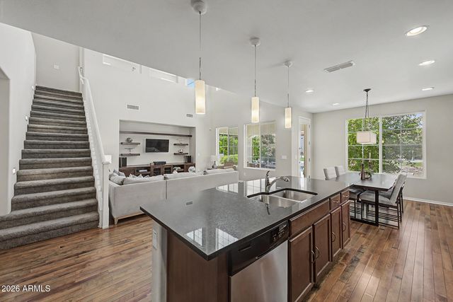 3200 S WATERFRONT Drive, Chandler, AZ 85248