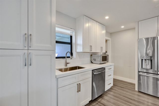 310 SE 13th Court, Pompano Beach, FL 33060