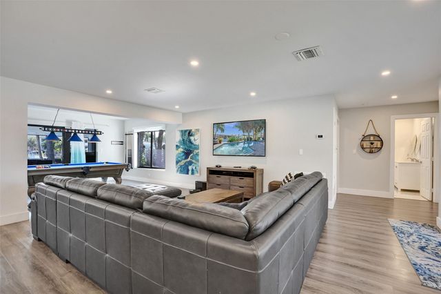 310 SE 13th Court, Pompano Beach, FL 33060