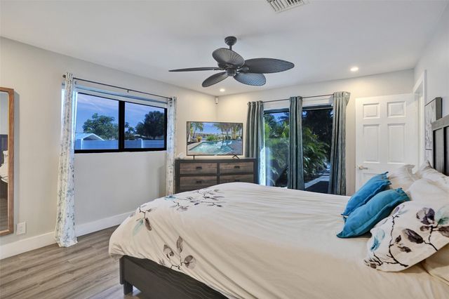 310 SE 13th Court, Pompano Beach, FL 33060