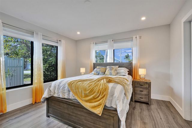 310 SE 13th Court, Pompano Beach, FL 33060