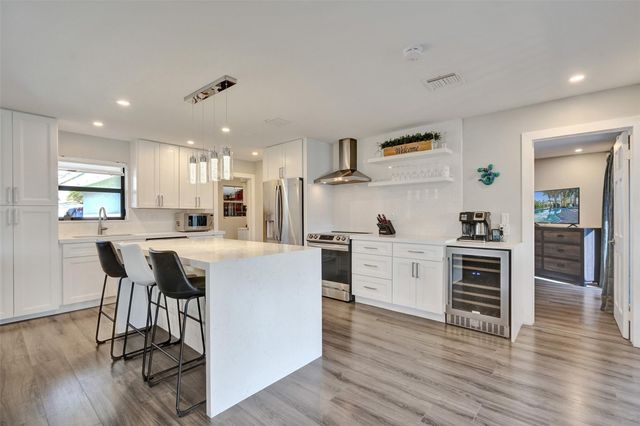 310 SE 13th Court, Pompano Beach, FL 33060