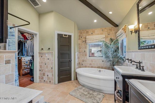 176 N Mills Road, Ventura, CA 93003