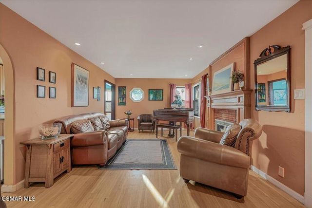 176 N Mills Road, Ventura, CA 93003