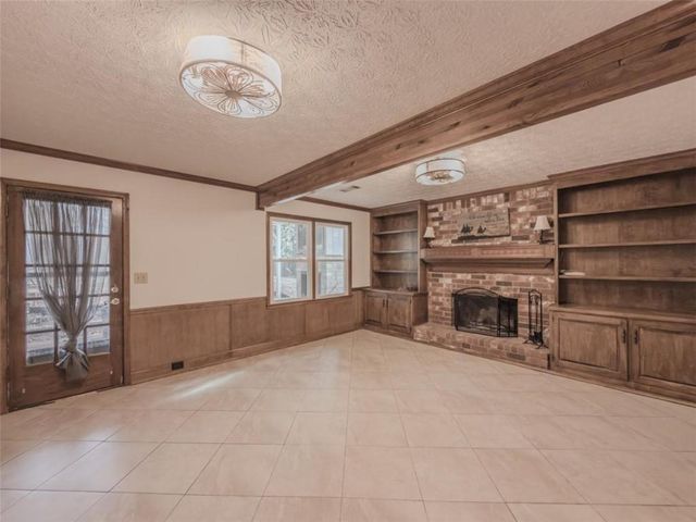 866 Foxfire Drive, Lawrenceville, GA 30044