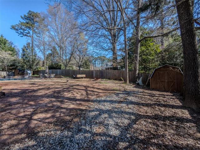 866 Foxfire Drive, Lawrenceville, GA 30044