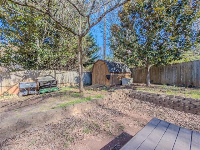 866 Foxfire Drive, Lawrenceville, GA 30044