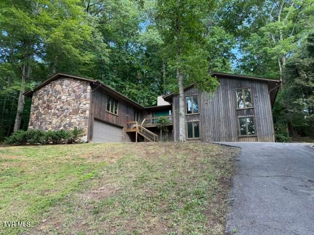 733 Blakley Drive, Kingsport, TN 37664