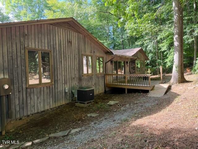 733 Blakley Drive, Kingsport, TN 37664