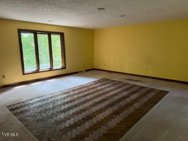 733 Blakley Drive, Kingsport, TN 37664