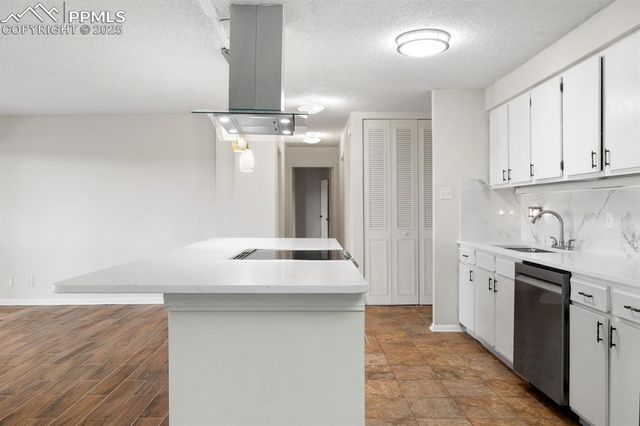 411 Lakewood Circle B430, Colorado Springs, CO 80910