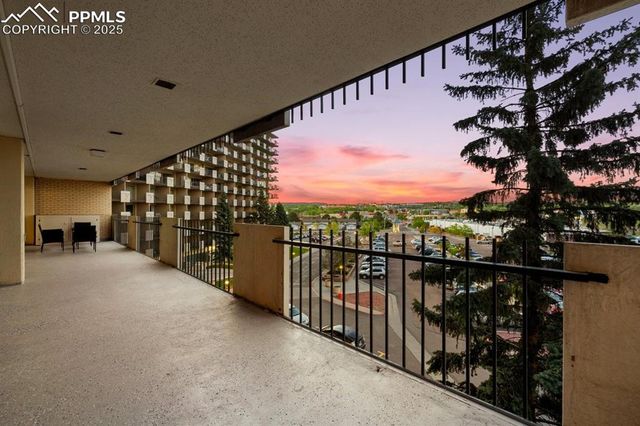 411 Lakewood Circle B430, Colorado Springs, CO 80910