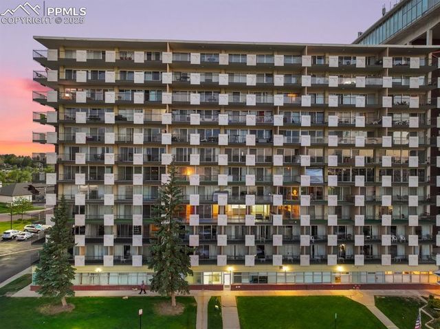 411 Lakewood Circle B430, Colorado Springs, CO 80910