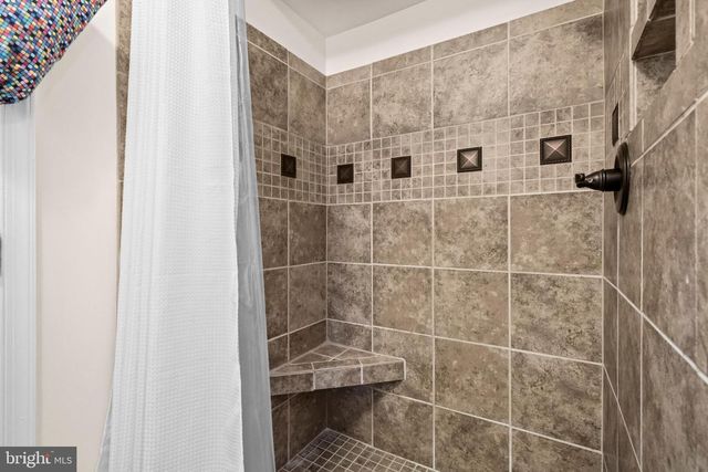 49 LITTLE OAK RD, Fredericksburg, VA 22405