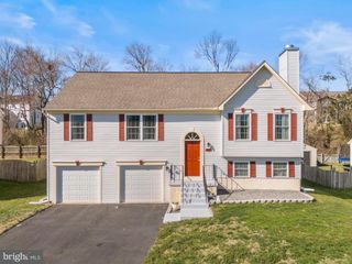 49 LITTLE OAK RD, Fredericksburg, VA 22405