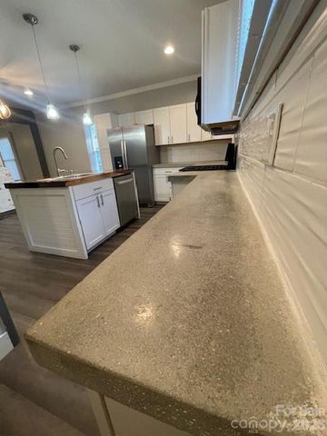 443 17th Street, Cramerton, NC 28032