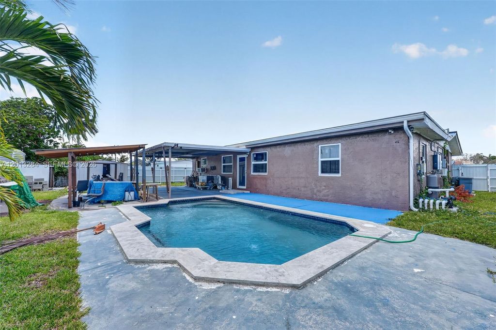 15104 SW 304th Ter, Homestead, FL 33033