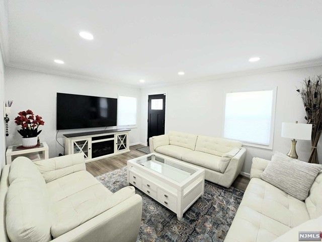 138 Merrill Road, Clifton, NJ 07012