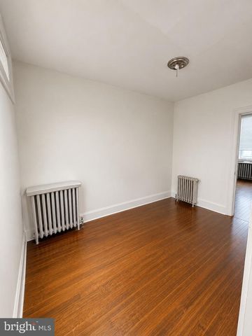 2708 E OLIVER ST, Baltimore, MD 21213