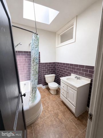 2708 E OLIVER ST, Baltimore, MD 21213