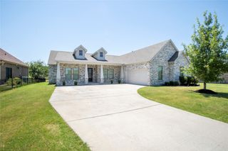 1305 Carnoustie Drive, Ennis, TX 75119