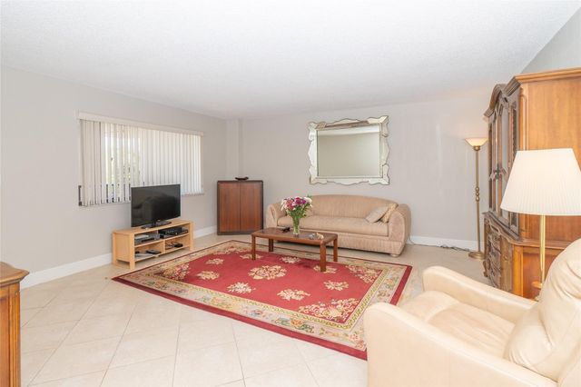 7448 Ashmont Circle 312, Tamarac, FL 33321