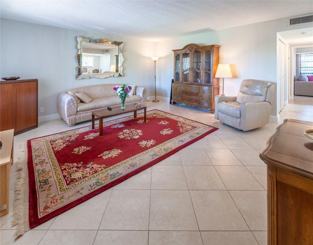 7448 Ashmont Circle 312, Tamarac, FL 33321