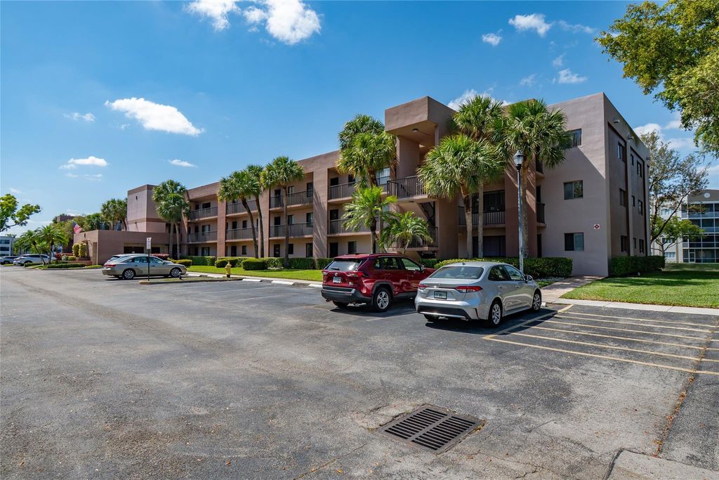 7448 Ashmont Circle 312, Tamarac, FL 33321