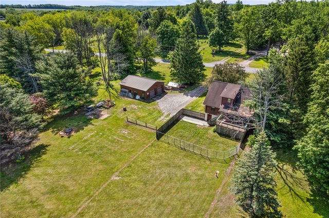 2041 Sherburne Road, Walworth, NY 14568