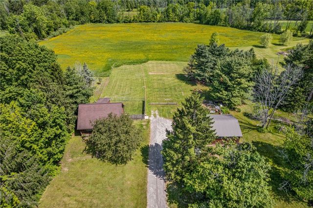 2041 Sherburne Road, Walworth, NY 14568