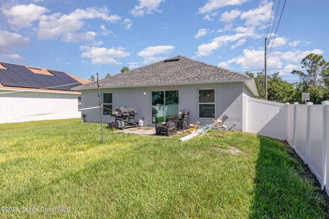 1534 Pine Street, Orlando, FL 32824