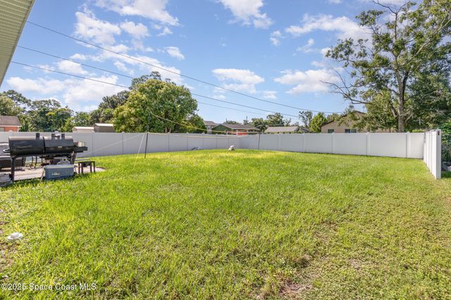 1534 Pine Street, Orlando, FL 32824