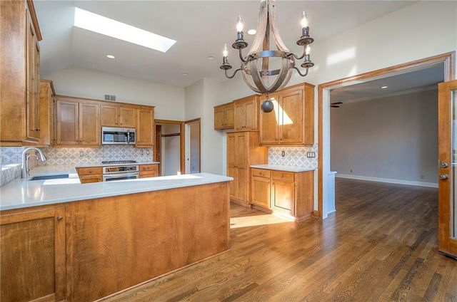 12549 Connell Drive, Overland Park, KS 66213