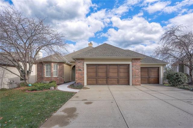 12549 Connell Drive, Overland Park, KS 66213