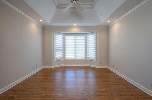 12549 Connell Drive, Overland Park, KS 66213