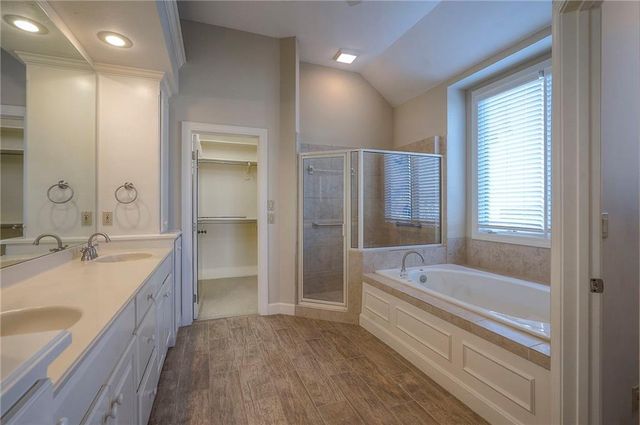 12549 Connell Drive, Overland Park, KS 66213