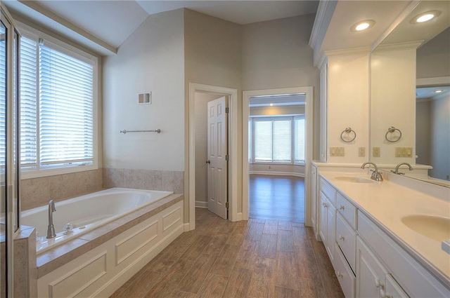 12549 Connell Drive, Overland Park, KS 66213