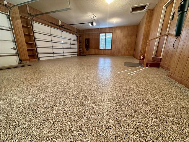 12549 Connell Drive, Overland Park, KS 66213