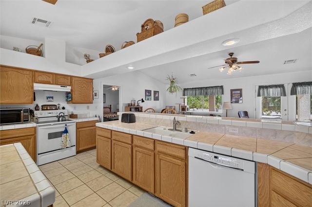 680 East Jaybird Street, Pahrump, NV 89048