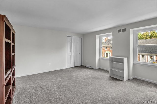 25 Oakbrook Drive C, Amherst, NY 14221