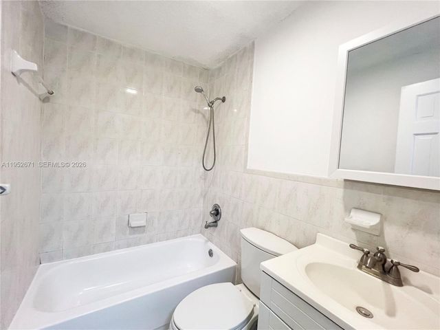 65 NE 59th St 2, Miami, FL 33137