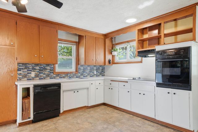740 Manor Drive NE, Spring Lake Park, MN 55432