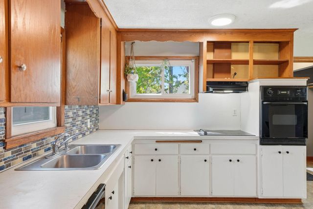 740 Manor Drive NE, Spring Lake Park, MN 55432